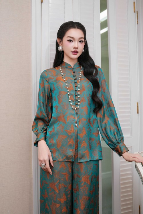 Sixdo Turquoise Silk Blouse & Pant